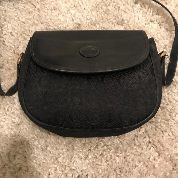 Gucci Handbags - AUTHENTIC VINTAGE GUCCI CROSSBODY!